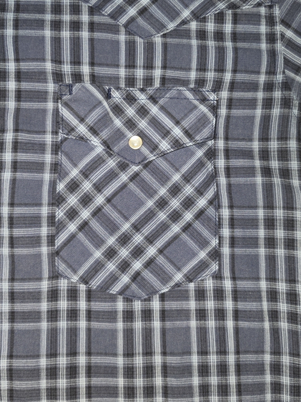 Wrangler Navy and Light Blue Plaid Short-Sleeve Pearl Snap Shirt - Picture 2 of 4